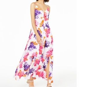 Bar 3 woman’s floral dress